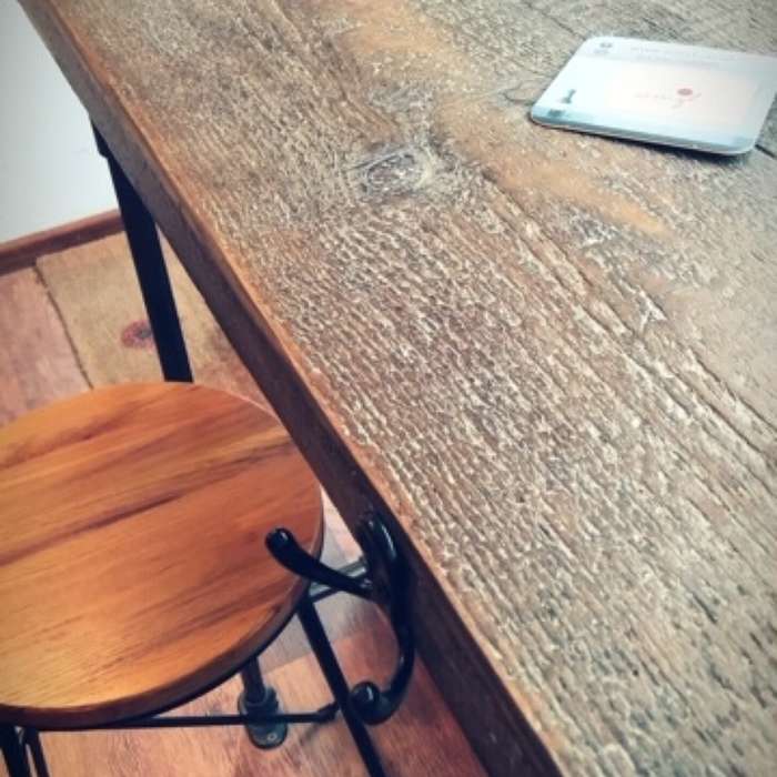 Bar counter