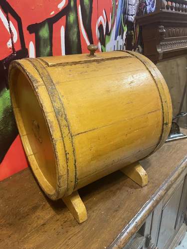 Antique table top butter churn