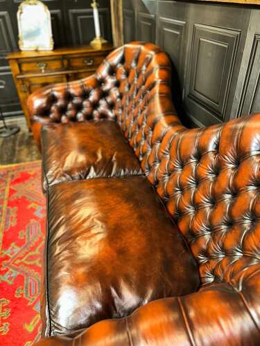 Francis Bacon Flemming Howland Grand Chesterfield leather Sofa