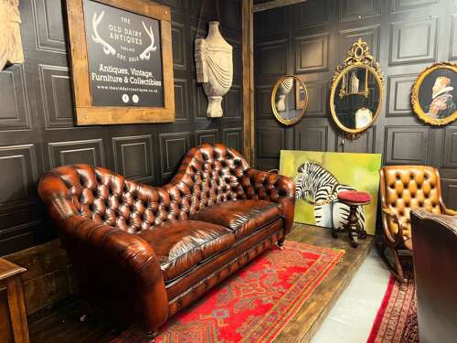 Francis Bacon Flemming Howland Grand Chesterfield leather Sofa
