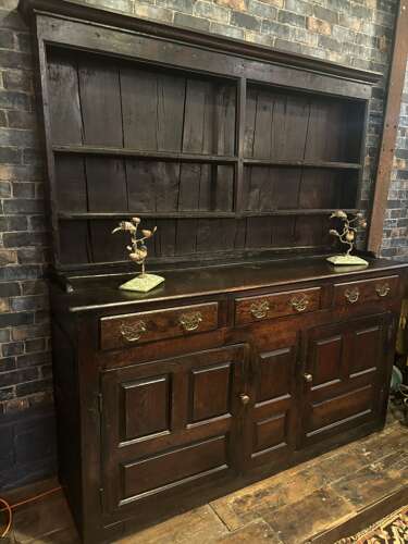 17th Century English Oak Dresser sideboard