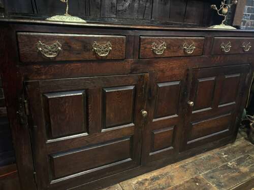 17th Century English Oak Dresser sideboard