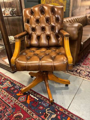 Chesterfield Gainsborough leather captains chair