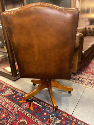 Chesterfield Gainsborough leather captains chair