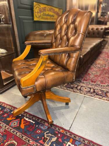 Chesterfield Gainsborough leather captains chair